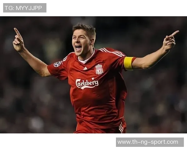 足球英雄歌颂伟大球员的激情与梦想激励无数年轻人追逐绿茵场上的辉煌